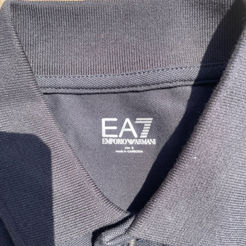Black Emporio Armani Polo Shirt (S) - Picture 9 of 11